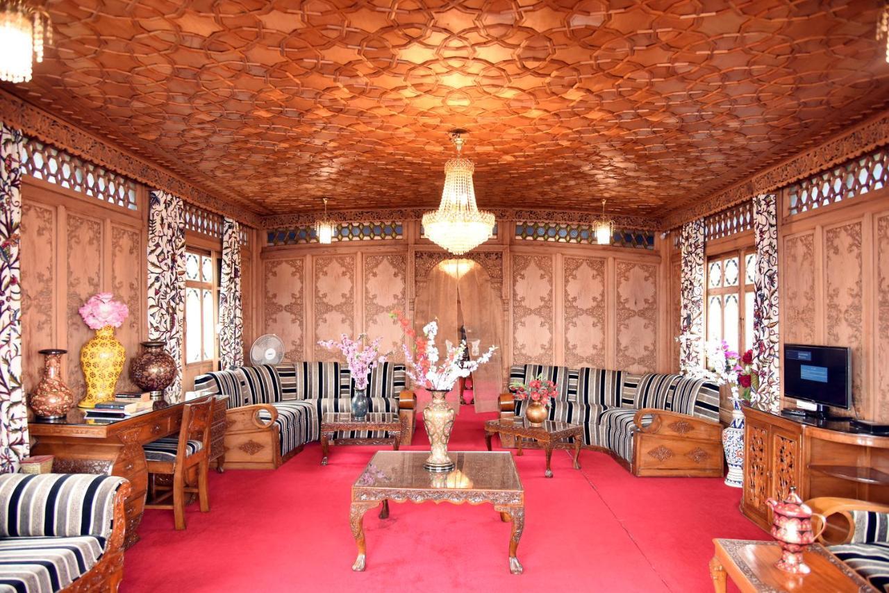 Hotel Yadgaar Houseboats Srīnagar Zewnętrze zdjęcie